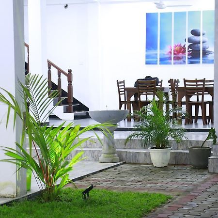 Lotus Dreams Guesthouse Weligama Exterior foto