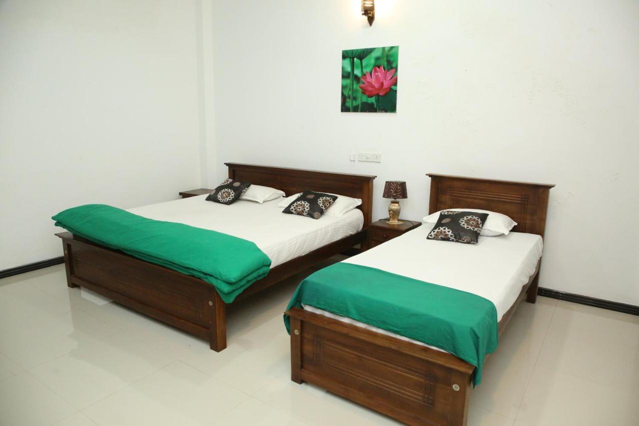 Lotus Dreams Guesthouse Weligama Exterior foto